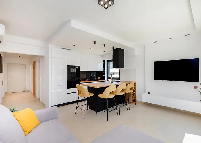 Luxury Apartment N&P