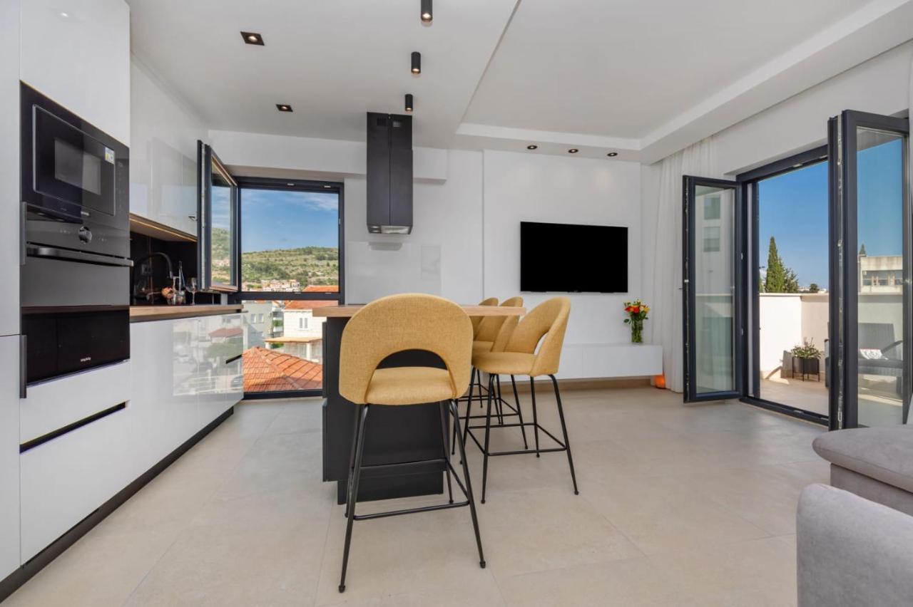 Luxury N&p Apartment *